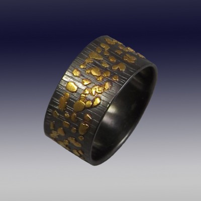 VAATZ Wolgang-Band in oxidized sterling silver, gold nuggets