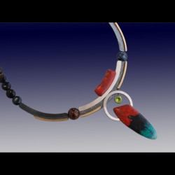 VAATZ Wolgang-Necklace in massive cuprite chrysocolla, pietersite, 22 k gold fused on sterling silver, partially oxidized, peridot