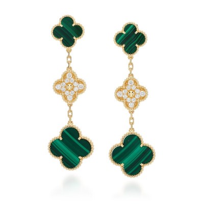 #VAN CLEEF & ARPELS #malachite #diamond #earrings #'Magic Alhambra' #Diamants #Boucles d'oreilles