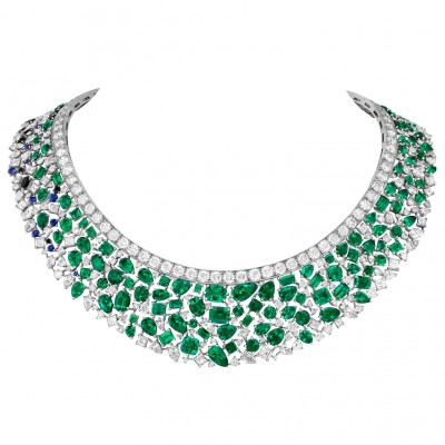 #VAN CLEEF and ARPLES #necklace #whiteGold #Emeralds #Saphires #Diamonds #2021