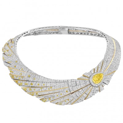#VAN CLEEF and ARPLES #necklace #whiteGold #YellowDiamonds #Diamonds. #2021