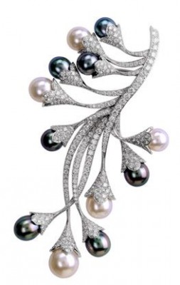 VAN ClEEF & ARPELS-Clip Asphodele-perles blanches-perles grises-diamants