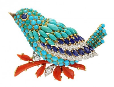 VAN ClEEF & ARPELS-Clip oiseau-platine-or jaune-saphirs-turquoise-corail-diamants