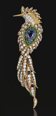 VAN ClEEF & ARPELS-Saphir-Emeraude-Diamant-broche