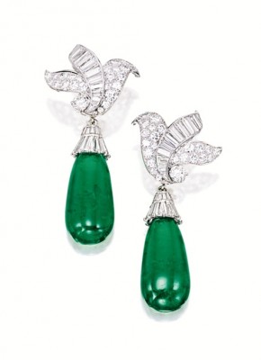 VAN ClEEF & ARPELS-boucles d'oreilles-émeraudes-diamants