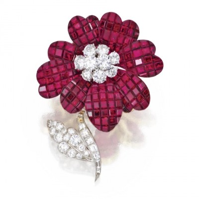 VAN ClEEF & ARPELS-broche-rubis-diamants-1967
