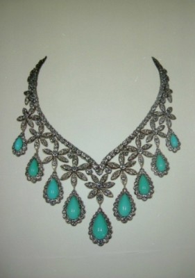 VAN ClEEF & ARPELS-collier-diamants-turquoises