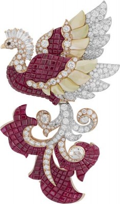 VAN ClEEF & ARPELS-diamants-spinelle noir-rubis