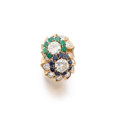 #Van Cleef & Arpels #Diamond #sapphire #emerald #ring #diamant #saphir #émeraude #bague