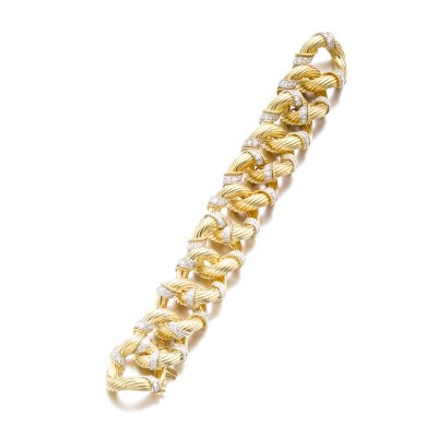 #Van Cleef & Arpels #Gold #diamond #bracelet #or #diamant