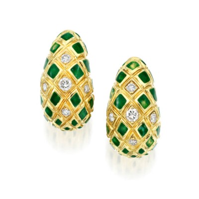 #DAVID WEBB #Diamond #Enamel #Gold #Earclips