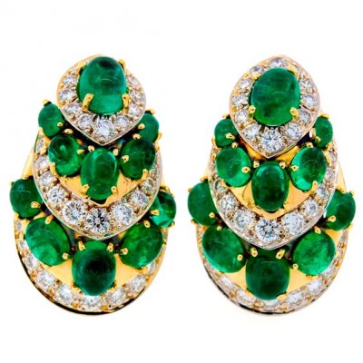 DAVID WEBB #Emerald #Diamond #Yellow Gold #Earrings #Emeraude #Diamant #Or jaune #Boucles d'oreilles