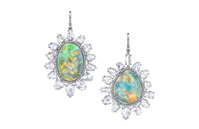 IRENE NEUWRITH -opale-diamants-boucles d'oreilles