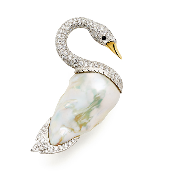 Broche cygne en perle et diamants - Swan with Pearl Body and Diamonds to Neck, 2016