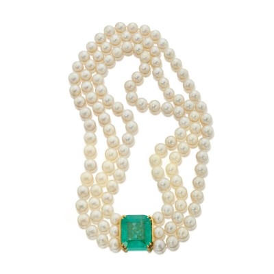 #BULGARI #Cultured Pearl #Emerald #Necklace #Perle de culture #Emeraude #Collier