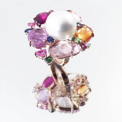 MARGOT MC KINNEY-pearl-multi-colour_stone_ring-tourmaline-mandarine garnet-sapphires-tsavorite-peridot
