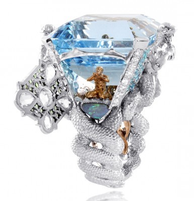 ALESSIO-BOSCHI-ring-gold-diamonds-tsavorites-aquammarine