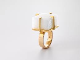 MERET OPPENHEIM*ring-gold-sugar