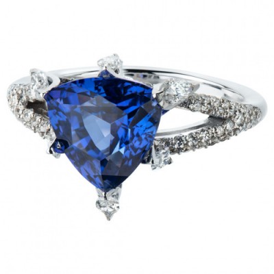 ZAKHAR BORISENKO-ring-diamonds-tanzanite