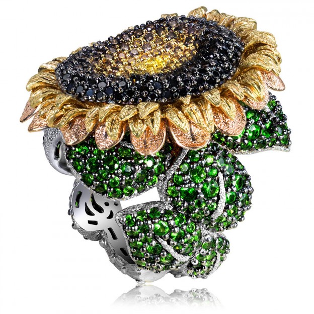 ALEX SOLDIER #Ring #ColouredDiamonds #Tsavorites #RoseGold #WhiteGold #YellowGold