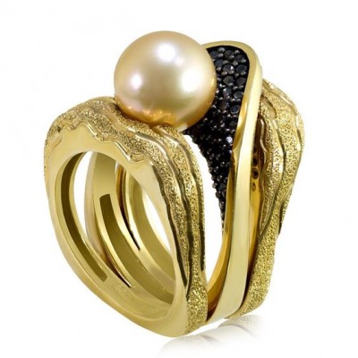 #ALEX SOLDIER #Ring #gold #Pearl #diamonds
