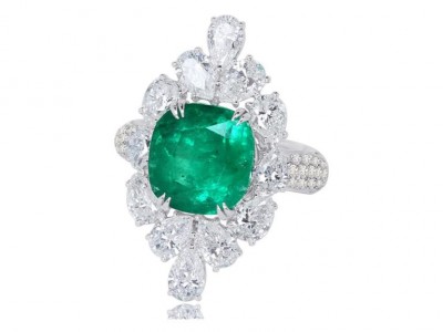 #SUTRA #emerald #diamonds #ring