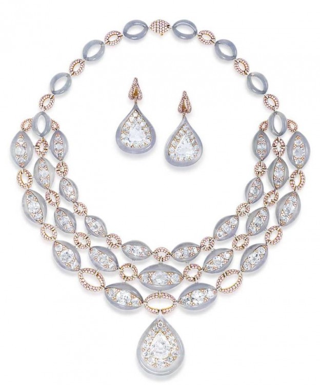 #GLENN SPIRO # jadeite #necklace #pear-shaped diamond 10.5 carats # 42 old-cut diamonds #greyish-blue Jade # rose-cut jadeite #high jewellery