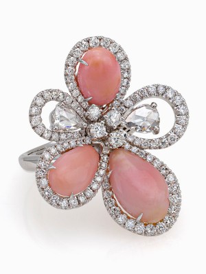 #VALENTINA CALLEGHER #Conch #Pearl #Diamonds #Ring