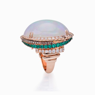 #VALENTINA CALLEGHER #opal #emeralds #diamonds #ring