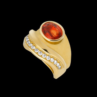 #FRIDA #Fine Jewellery. #Ring #Orange Sapphire #Saphir Orange