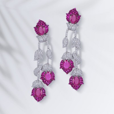 #RENU OBEROI #ruby #diamond #earrings #rubies #Diamants #Boucles d'oreilles