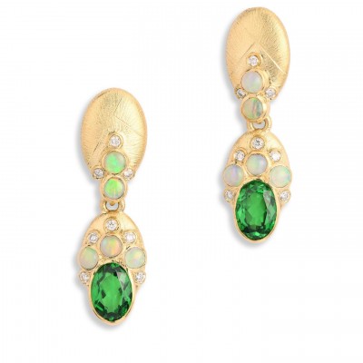 #ADAM FOSTER #adamfosterjewelry #earrings #tsavorites garnets #opals #white diamond #Boucles d'oreilles #opales #diamants #Boucles d'oreilles