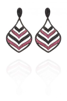 #CARLA AMORIM #earrings #boucles d'oreilles #diamant noir #black diamond #pink sapphire #saphir rose