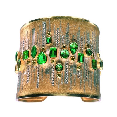 #PETER SCHMID - ATELIER ZOBEL #platinum #emeralds #diamonds #champagne diamonds #platine #emeraude