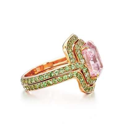 #LILY GABRIELLA #Fancy intense pink diamond #Grren garnet #Tsavorite #Ring